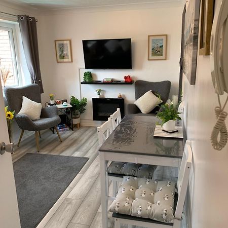 Town Centre Apartment Mold Exterior foto